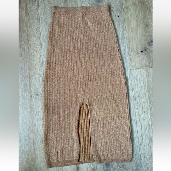 Free People Skyline Skirt Womens XS Cream/beige Ribbed Knit Midi Stretch *C6 - Picture 3 of 5